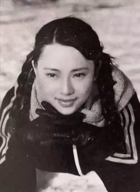 不要婚禮鑽戒！30年前「生下2女」卻被李連杰拋棄另娶她人「住地下室10年」不認命走出陰霾