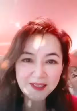 63歲胡慧中近照曝光,面部變化很大,身材發福但風韻猶存,網友:美是不分年齡的