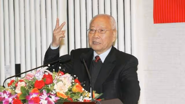 香港100歲億萬富豪去世!6女1子各有成就,女兒曝愛國情懷來自爸