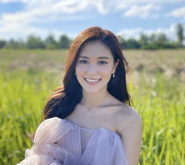 恭喜！香港著名靚模曬唯美藝術照宣布懷孕，被網友大讚最美孕媽