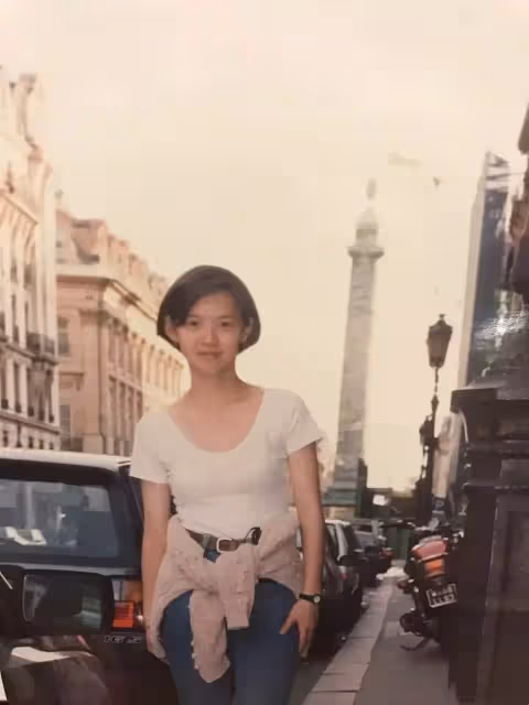 曾志偉女兒曾寶儀:父母離異有陰影,和初戀相守16年,48歲仍未婚