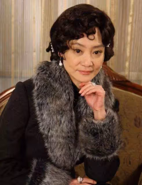 紅遍80年代!劉雪華曝60歲近況「滿頭白髮」升當曾祖母 守寡9年「想把孩子生回來」:這輩子最大的遺憾!