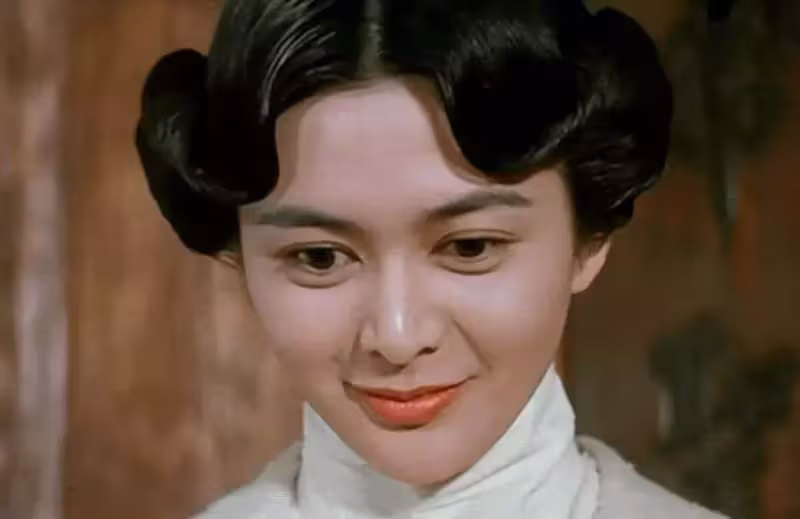 6位香港頂級美人的落幕，關之琳臉腫到認不出，張敏毀掉經典角色