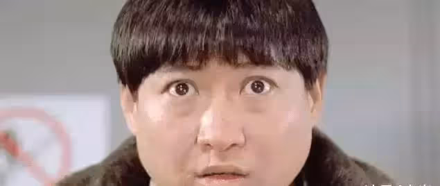 1985年洪金寶和陳慧敏一決高下,兩招就敗下陣來,傷疤至今還在