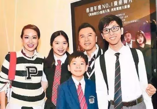 香港男神的兒子顏值,甄子丹大兒子長相像父親,呂良偉兒子矮胖