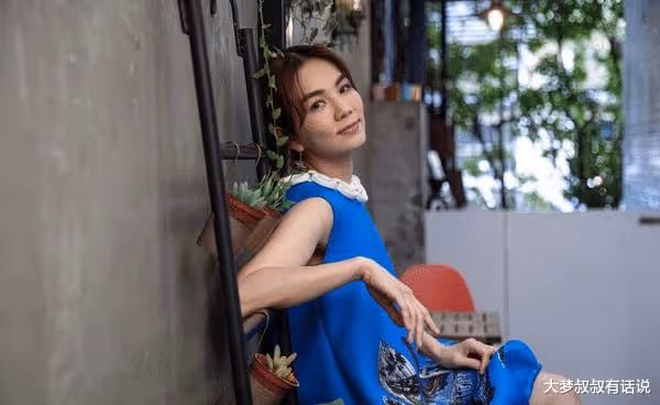 Selina小男友「眼裡只有她」Ella感動曝:她像少女般戀愛