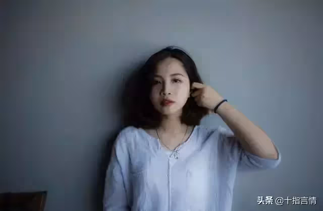 嫁給情人後我才明白:女人在婚外情中,有三種行為最讓人後悔