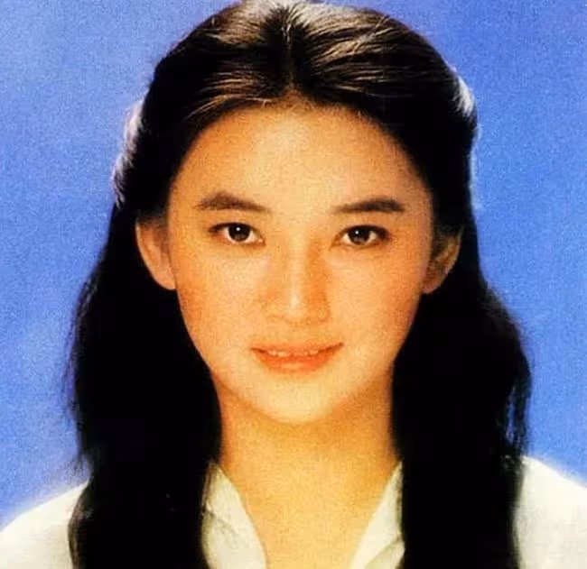 兩大女神罕同框！米雪與胡慧中看粵劇，自曝小3歲後輩是其偶像