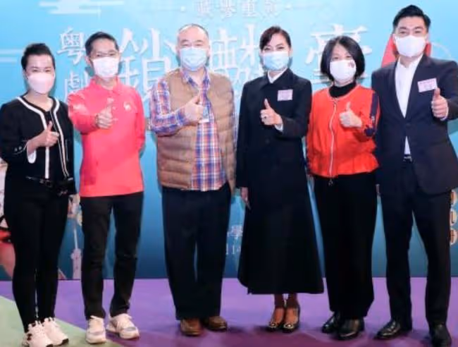 兩大女神罕同框！米雪與胡慧中看粵劇，自曝小3歲後輩是其偶像