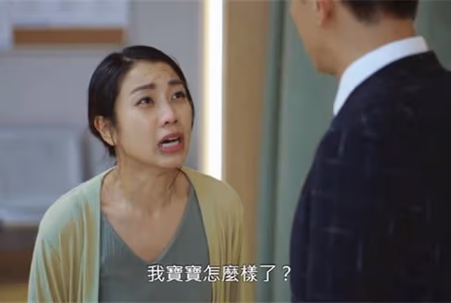 女兒入行12年演技終被肯定，秦沛感動大哭，很開心被稱姜麗文爸爸