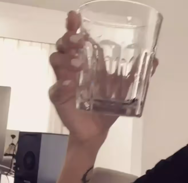張柏芝關掉濾鏡，關掉美顏，瞬間露出真顏！網友：讓我冷靜一下！