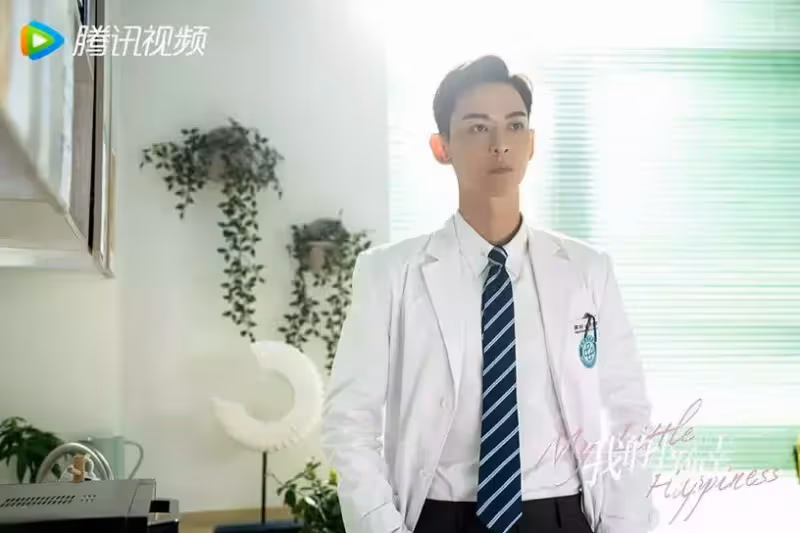 演醫生適配度最高男星TOP 10!肖戰穿白大褂帥翻,檀健次、鍾漢良渾身禁慾感