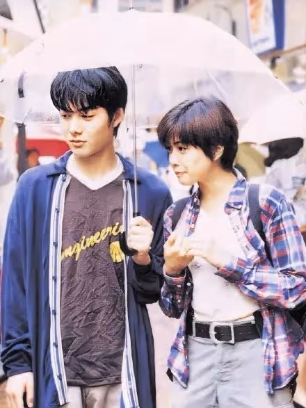 他被譽日本20世紀末最後的美少年,憑一個鏡頭爆紅亞洲後「消失」20年…