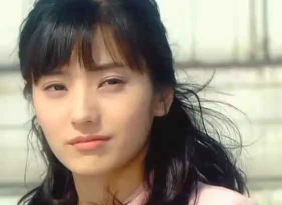 韓彩英最紅時突然嫁人,隱退多年卻突然復出,據傳與丈夫債務危機有關