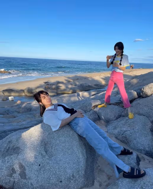 火車上對著手機唱歌選上女團主唱，屢獲演技殊榮信看演員的她最近以酒為樂?