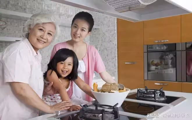 婆婆住院,讓兒媳白天上班,晚上照顧,兒媳:你讓你兒子先試試?
