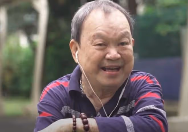 84歲老戲骨唐琥截肢後靠輪椅代步,稱比死還痛苦,感覺在連累家人
