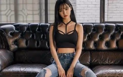 我是一個女主播,一場精彩的直播後,我嚇得滿身冒汗