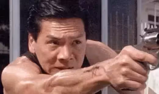 向華強年輕時長啥樣?當照片流出,才知為啥成龍怕他,關之琳愛他