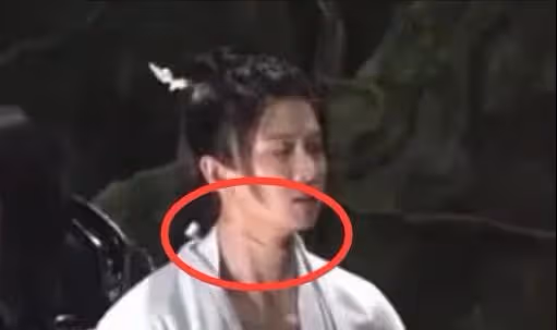 任嘉倫穿肌肉衣遭批不敬業,導演首出面澄清,力挺其專業稱很辛苦