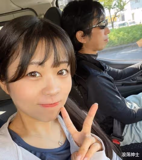男粉絲每周飛5百公里應援 真把「小27歲女偶像」娶回家