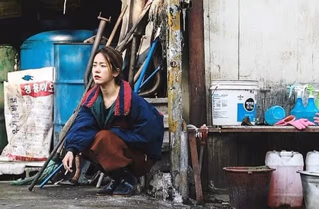 《我是遺物整理師》李帝勛抽菸很自然?16個私下會抽菸的韓星
