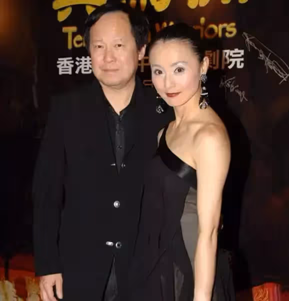 最當紅時隱退嫁富商！卻被前夫污衊「偷情義子」身敗名裂　「銷聲匿跡十幾年」今55歲近照曝光