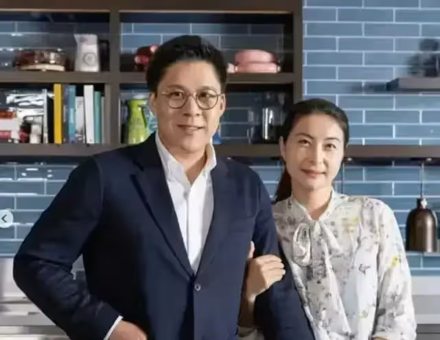 豪門媳婦待遇大不相同!霍家三個兒媳名字都是疊字「郭晶晶被感激下嫁霍家」 而她不受重視「連婚禮都沒有」