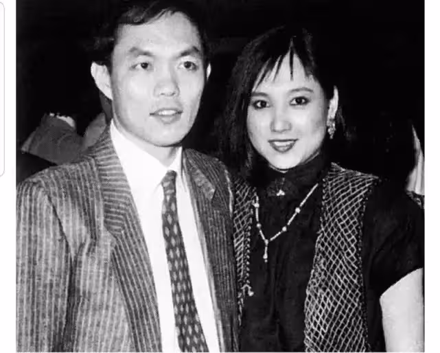 豪門媳婦待遇大不相同!霍家三個兒媳名字都是疊字「郭晶晶被感激下嫁霍家」 而她不受重視「連婚禮都沒有」