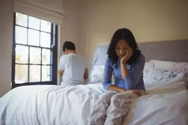 新婚夜沒有落紅，丈夫對我百般羞辱，25年了，他說，始終無法釋懷