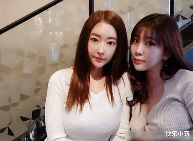 她被稱為韓國國家妖精,但由於她良好的身材,她被質疑走捷徑成名