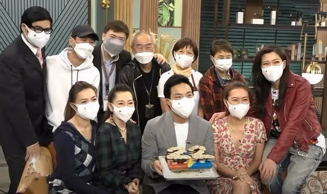 又走一個！43歲TVB知名男星約滿離巢，全家將移民到國外生活