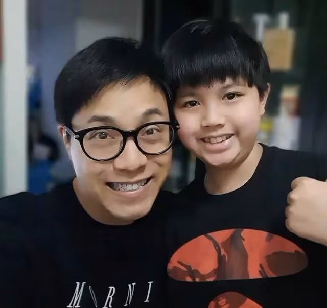 又走一個！43歲TVB知名男星約滿離巢，全家將移民到國外生活