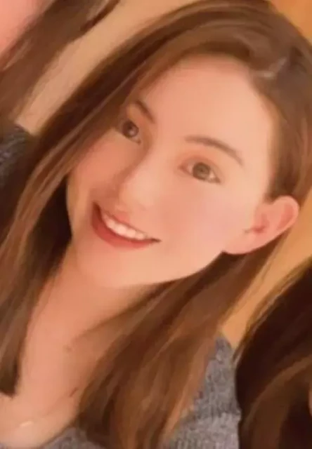 昆淩懷孕6個月，周杰倫帶她逛街，挺著大肚子的昆淩「孕樣十足」，網友：幸福媽媽