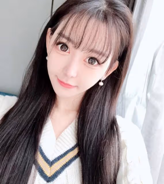 陳冠希前女友宣布改名！曾與多位富豪相戀，26歲生活越來越富貴