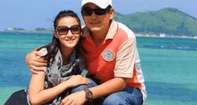 40歲的張歆藝三年內結兩次婚，與前夫好兄弟二婚「生活幸福」，前夫評價：噁心