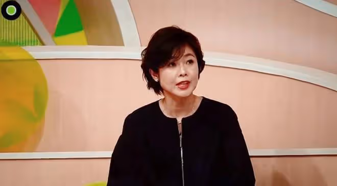 日主播工作遇7級地震，影棚劇烈晃動燈架險摔碎，本人仍鎮定播報