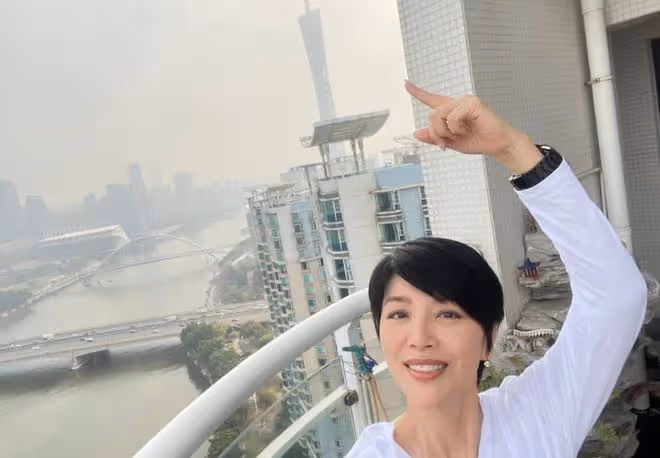 港姐陳芷菁回內地工作,用外賣軟體點餐感嘆太方便,已離開TVB