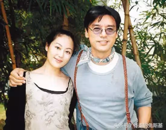 他當年欠下巨債「慘被前妻離婚」轟動演藝圈！度過「4年破產生活」如今東山再起的他...