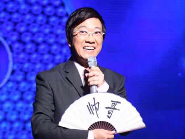 台灣「姊弟戀始祖」現在怎麼了？曹啟泰「閃婚大10歲影后」眾人看衰 負債6000萬「婚後35年近況」曝光
