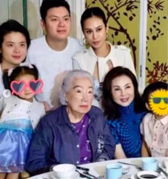 離婚24年！謝玲玲63歲生日「前婆婆幫慶生」92歲神采奕奕　曾喊話「不要兒子要兒媳」情同母女
