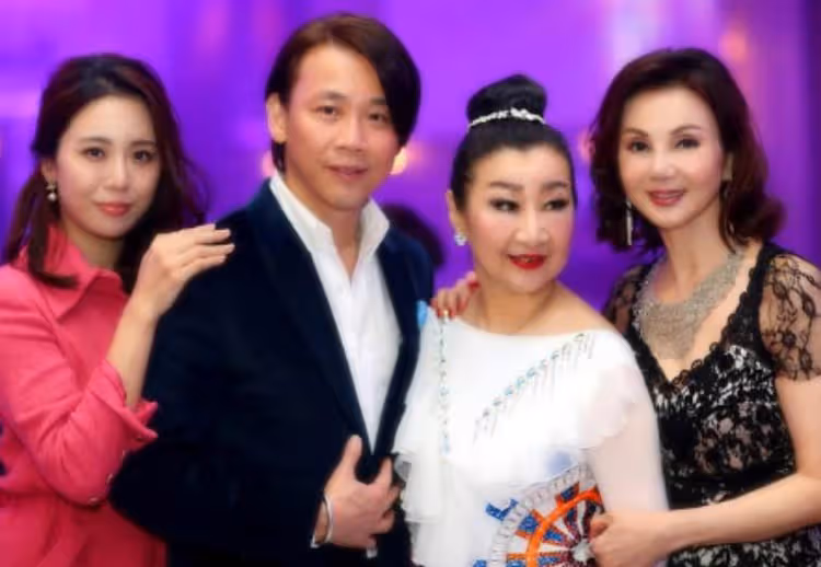 離婚24年！謝玲玲63歲生日「前婆婆幫慶生」92歲神采奕奕　曾喊話「不要兒子要兒媳」情同母女