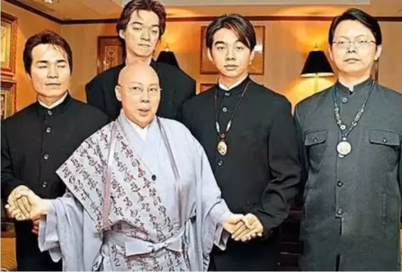 「綜藝祖師」張菲：為姐姐償還9億債務，70歲不再婚，評價王力宏一語成讖
