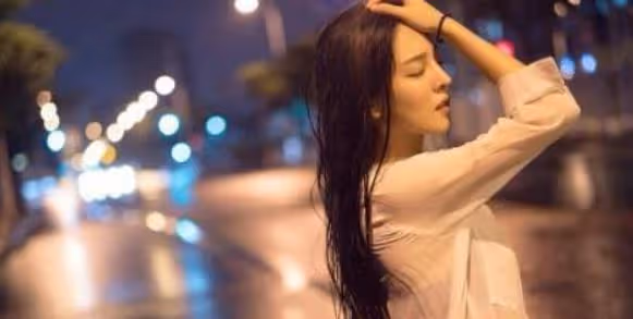 女友是個財迷，分手後我去KTV竟然遇到了她