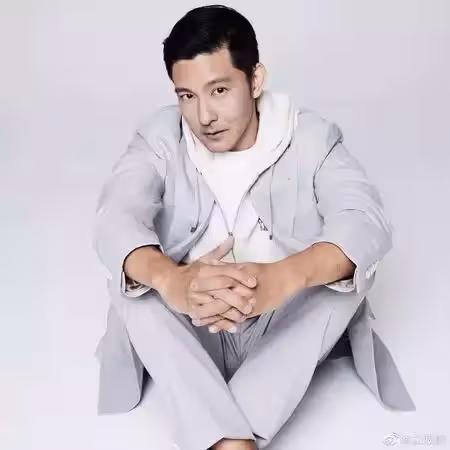 偶像劇男星「7歲愛女遭批」長得慘絕人寰」!他護女心切「700字強硬回擊」:踩到我的底線了
