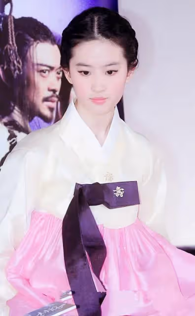 一離開韓劇濾鏡,宋慧喬孫藝珍仙氣全無,全智賢還不如李冰冰