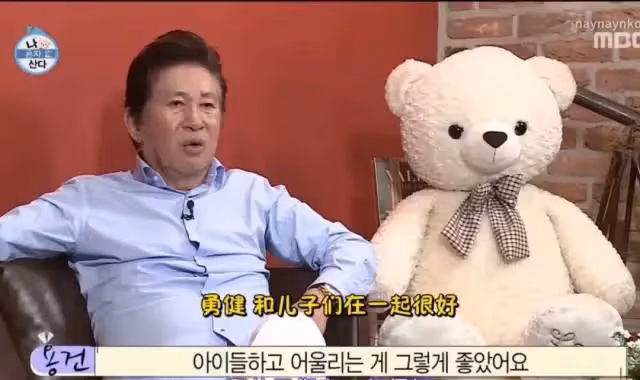 強迫小39歲女友墮胎被告,影帝76歲老父親這教科書式的渣男戲碼……