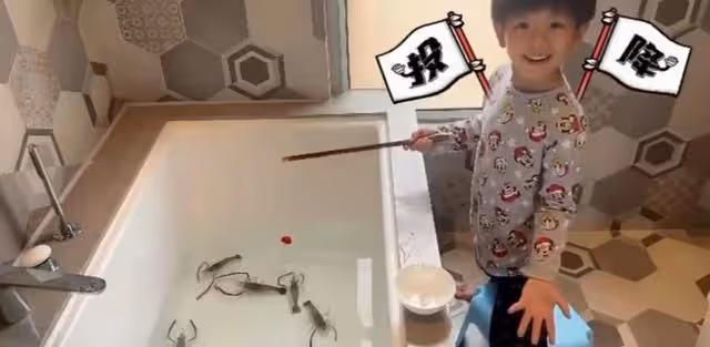 二十四孝父親!TVB小生家中搞新意,改造成臨時釣蝦場供兒子解悶