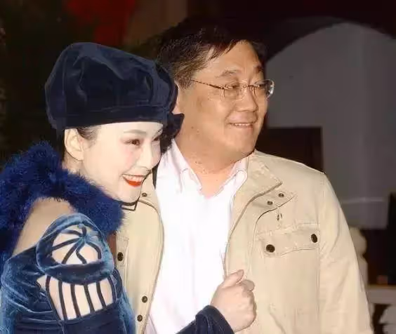 被寵愛23年！從未做過家務 連內衣都是丈夫洗 丈夫被關後「她為夫還債3000萬」
