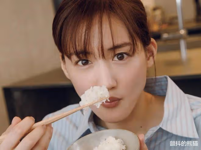 綾瀨遙被討厭的5個理由!天真和裝可愛的人設很惹人厭?